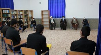 بازدید نماینده ولی‌فقیه در استان لرستان از مدرسه علمیه رضویه خرم آباد