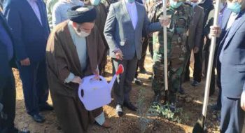 مراسم روز درختکاری با حضور نماینده ولی فقیه در استان لرستان