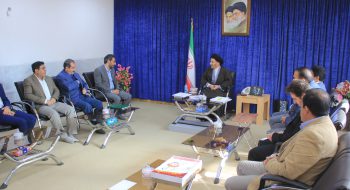 دیدار مدیرکل پست استان لرستان با حجت الاسلام والمسلمین شاهرخی نماینده ولی فقیه در استان لرستان