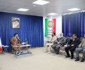 رئیس فدراسیون ورزش های جانبازان و معلولین کشور و مدیر کل ورزش جوانان و جمعی از مدیران ورزشی استان لرستان با نماینده ولی فقیه در استان لرستان و امام جمعه خرم آباد در محل دفتر دیدار و گفت و گو کردند.
