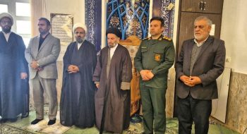 نماینده ولی فقیه در استان لرستان و امام جمعه خرم آباد در سفر یک روزه خود به پلدختر ، در جمع پاسداران این شهرستان حضور پیدا کردند.