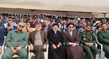 جشن بزرگ ایلات و طوایف عشایر لرستان به مناسبت چهل و ششمین سالگرد پیروزی انقلاب اسلامی با حضور نماینده ولی فقیه در استان لرستان و امام جمعه خرم آباد ،مسئول سازمان بسیج عشایری و معاونت سازمان امور عشایر کشور، و جمعی از مسئولان استانی و محلی در منطقه عشایری” قلعه رزه” برگزار شد.