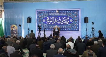 سومین روز از سلسه جلسات سخنرانی ویژه ماه مبارک رمضان ، با سخنرانی خطیب توانمند استاد حجة الاسلام والمسلمین مهدی دانشمند و با حضور نماینده ولی فقیه در استان لرستان و امام جمعه خرم آباد در مصلی الغدیر خرم آباد برگزاری شد