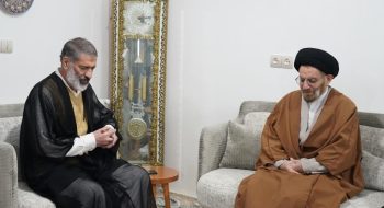 نماینده ولی فقیه در استان لرستان و امام جمعه خرم آباد باحجة الاسلام والمسلمین صالحی و حجةالاسلام والمسلمین بهادری از اساتیدمدرسه کمالیه وحوزه علمیه استان دیدار و گفتگو کردند.