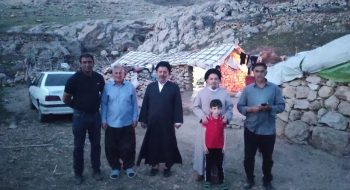 حضوردر میان خانوادههایی از عشایر توسط اعضای جامعه روحانیت شهرخرم آبادو نماینده ولی فقیه در استان لرستان و امام جمعه شهر خرم آباد