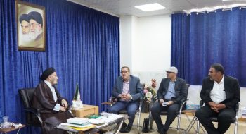سرپرست دانشگاه علوم پزشکی لرستان و مسئول دفتر نهاد نمایندگی رهبری در دانشگاه علوم پزشکی لرستان بانماینده ولی فقیه در استان لرستان و امام جمعه خرم آباد دیدار و گفت و گو کردند.