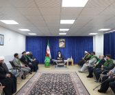 خادمان حرم حضرت معصومه سلام الله علیها با نماینده ولی فقیه در استان لرستان و امام جمعه خرم آباد دیدار و گفت و گو کردند.