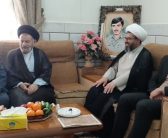   نماینده ولی فقیه در استان لرستان  و امام جمعه خرم آباد با پدر معظم شهید والا مقام سید محسن هاشمی در الیگودرز به همراه امام جمعه و رئیس بنیاد شهید و امور ایثارگران این شهرستان دیدار و گفت و گو کردند.