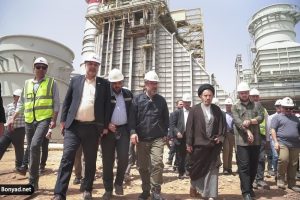 دیدار نماینده ولی فقیه در استان لرستان و امام جمعه خرم آباد و استاندار لرستان، با رئیس بنیاد مستضعفان کشور، و بازدید از نیروگاه سیکل ترکیبی شهرستان خرم آباد