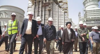 دیدار نماینده ولی فقیه در استان لرستان و امام جمعه خرم آباد و استاندار لرستان، با رئیس بنیاد مستضعفان کشور، و بازدید از نیروگاه سیکل ترکیبی شهرستان خرم آباد
