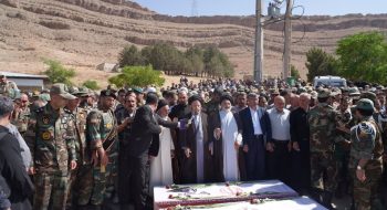  مراسم تشییع ۳ تن از شهدای والا مقام ارتش که در روز های اخیر به دست رژیم غاصب صهیونیستی به شهادت رسیدند با حضور نماینده ولی فقیه در استان لرستان و امام جمعه خرم آباد ، استاندار استان لرستان ، عموم مردم شهید پرور و جمعی از روحانیت در گلزار شهدای خرم آباد برگزار شد.