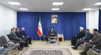 رئیس کل دادگستری استان لرستان و معاونین با نماینده ولی فقیه در استان لرستان و امام جمعه خرم آباد دیدار و گفت و گو کردند.