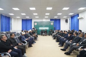 جلسه قرارگاه تبیین با حضور نماینده ولی فقیه در استان لرستان و امام جمعه خرم آباد ، استاندار استان لرستان ، فرمانده سپاه حضرت ابوالفضل علیه السلام استان لرستان و سایر اعضاء برگزار شد.