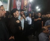 نماینده ولی فقیه در استان لرستان و امام جمعه خرم آباد در میان عزاداران و هیئت‌های سینه زنی و زنجیرزنی مختلف واقع در خیابان انقلاب خرم آباد حضور پیدا کردند.