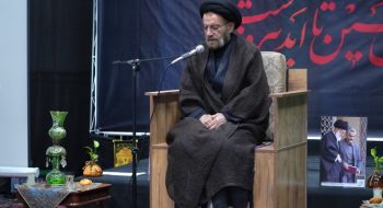 نماینده ولی فقیه در استان لرستان و امام جمعه خرم آباد با حضور در هیئت فرهنگی مذهبی افق ظهور، در جمع عزاداران حسینی در روز تاسوعا به ایراد سخنرانی پرداخت.