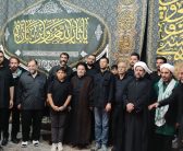 نماینده ولی فقیه در استان لرستان و امام جمعه خرم آباد در بین خادمان مواکب پذیرایی که به مناسبت شهادت سید و سالار شهیدان اباعبد الله الحسین علیه السلام بر پا شده بود ، حضور پیدا کرد.