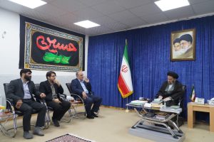 مدیرعامل شرکت توزیع نیروی برق استان لرستان با  نماینده ولی فقیه در استان لرستان و امام جمعه خرم آباد دیدار و گفت و گو کرد.