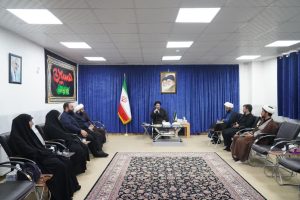 مسئول اتحادیه انجمن‌های اسلامی دانش آموزان استان لرستان با نماینده ولی فقیه در استان لرستان و امام جمعه خرم آباد دیدار و گفتگو کرد.