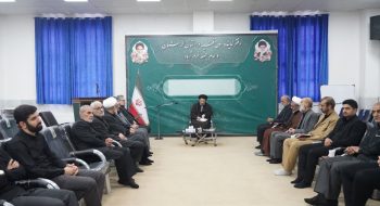 مسئول دفاتر نظارت و بازرسی بر انتخابات در استان لرستان و شهرستان‌ها با نماینده ولی فقیه در استان لرستان و امام جمعه خرم آباد دیدار کردند.