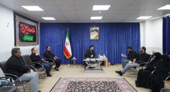 دبیر و اعضای ستاد نماز جمعه با نماینده ولی فقیه در استان لرستان و امام جمعه خرم آباد دیدار کردند.