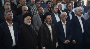همایش خیرین جهت تکمیل و تجهیز زائرسرای افلاک لرستان در شهر مشهد مقدس با حضور نماینده ولی فقیه در استان لرستان و امام جمعه خرم آباد ،استاندار استان لرستان ، فرمانده سپاه حضرت ابوالفضل علیه السلام استان لرستان و خیرین و مسئولین استانی در محل استانداری برگزاری شد .