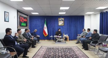 مدیر کل پست بانک استان لرستان و جمعی از معاونین با نماینده ولی فقیه در استان لرستان و امام جمعه خرم آباد دیدار و گفت و گو کردند.