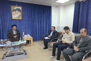 مدیر کل و کارکنان پزشکی قانونی استان لرستان با  نماینده ولی‌فقیه در استان لرستان و امام جمعه خرم‌آباد دیدار و گفت و گو کردند.