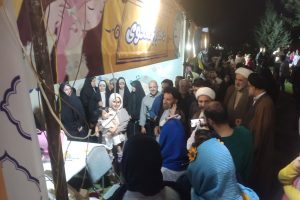 همزمان با سالروز  آغاز امامت حضرت ولی عصر عجل الله تعالی فرجه الشریف نماینده ولی فقیه در استان لرستان و امام جمعه خرم آباد از جشن بیعت و مواکب خدمت رسانی واقع در پاک کیو و پارک شاپوری خرم آباد بازدید کرد.