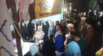 همزمان با سالروز آغاز امامت حضرت ولی عصر عجل الله تعالی فرجه الشریف نماینده ولی فقیه در استان لرستان و امام جمعه خرم آباد از جشن بیعت و مواکب خدمت رسانی واقع در پاک کیو و پارک شاپوری خرم آباد بازدید کرد.
