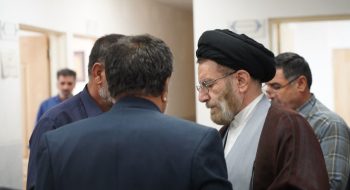 ملاقات مردمی، با حضور نماینده ولی فقیه و امام جمعه خرم‌آباد در محل دفتر برگزار گردید.