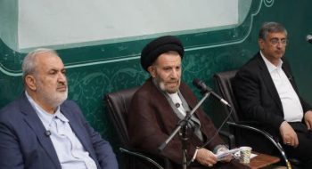 وزیر نیرو با نماینده ولی فقیه در استان لرستان و امام جمعه خرم آباد دیدار و گفت و گو کردند.