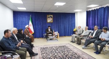 مدیر کل اداره استاندارد استان لرستان با نماینده ولیفقیه در استان لرستان و امامجمعه خرمآباد دیدار کرد.