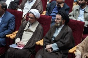  بیست و یکمین همایش استانی دفتر ارتباطات فرهنگی موسسه آموزشی و پژوهشی امام خمینی رحمت الله علیه با موضوع جنگ ترکیبی ۱۲ روزه (درس‌ها و عبرت‌ها) با حضور نماینده ولی‌فقیه در استان لرستان و امام جمعه خرم‌آباد برگزار شد.