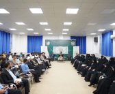  تعدادی از فعالین گروه های جهادی دانشجویی دانشگاه های استان لرستان با نماینده ولی فقیه در استان لرستان و امام جمعه خرم آباد در محل دفتر دیدار کردند.