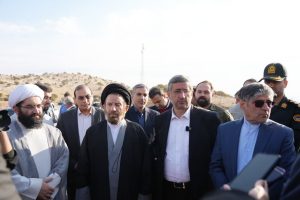 نماینده ولی‌فقیه در استان لرستان و امام جمعه خرم‌آباد، در سفری یک‌روزه وارد شهرستان رومشکان شدند.