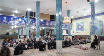 نماز مغرب و عشاء به امامت نماینده ولیفقیه در استان لرستان و امامجمعه خرمآباد، در مسجد امام حسن عسکری علیهالسلام خرمآباد برگزار شد.