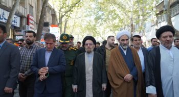 راهپیمایی روز ۱۳ آبان و روز استکبارستیزی با حضور  نماینده ولی‌فقیه در استان لرستان  برگزار شد.