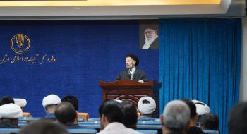 آیین تکریم و معارفه مسئول پیشین و جدید اداره تبلیغات استان لرستان با حضور نماینده ولی‌فقیه در استان لرستان و امام جمعه خرم‌آباد برگزار شد.