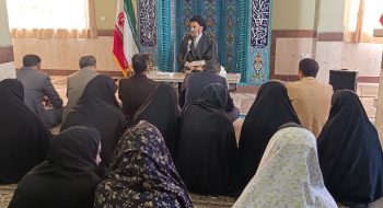 نماز جماعت ظهر و عصر به امامت نماینده ولی فقیه در استان لرستان و امام جمعه خرم آباد در دبیرستان دخترانه خدیجه کبری ۲ ناحیه ۲ خرم آباد برگزار شد.