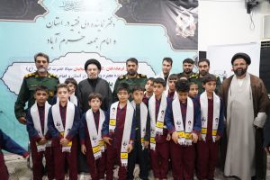 به مناسبت هفته بسیج   فرماندهان ، کارکنان و بسیجیان سپاه حضرت ابوالفضل علیه السلام استان لرستان با  نماینده ولی فقیه در استان لرستان و امام جمعه خرم آباد دیدار کردند.