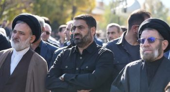 آیین تشییع باشکوه پیکر پاک و مطهر شهدای گمنام با حضور نماینده ولی فقیه در استان لرستان و امام جمعه خرم آباد ، عموم مردم مومن و انقلابی شهرستان خرم آباد برگزار شد.