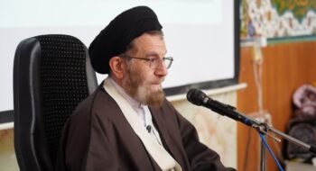 نماینده ولی فقیه در استان لرستان و امام جمعه خرم آباد در جمع معتکفان قرارگاه عملیاتی لشکر ۸۴ پیاده استان لرستان حضور پیدا کردند و با آن ها گفت و گوی صمیمانه ای داشتند.