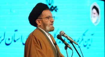  آیین تکریم و معارفه مدیرکل صداوسیمای استان لرستان با حضور  نماینده ولی‌فقیه در استان لرستان و امام جمعه خرم‌آباد برگزار شد.