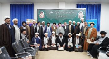 جشن تلبس طلاب حوزه علمیه استان لرستان همزمان با میلاد با سعادت حضرت ولی عصر عج با حضور نماینده ولی فقیه در استان لرستان و امام جمعه خرم آباد  و طلاب برگزار شد.