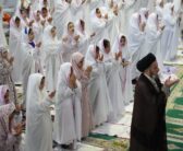 مراسم باشکوه جشن تکلیف دختران دانش آموزان ناحیه ۲ خرم آباد با حضور  نماینده ولی‌فقیه در استان لرستان و امام‌جمعه خرم‌آباد در مصلی الغدیر خرم آباد برگزار شد.