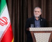 نشست فرهیختگان و فعالان فرهنگی استان با رئیس جمهور و با حضور  نماینده ولی فقیه در استان لرستان و امام جمعه خرم آباد برگزار شد.
