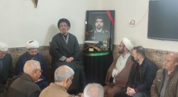  دیدار با خانواده شهید طاهرپور فرمانده پهبادی هوا وفضای کشور توسط نماینده ولی‌فقیه در استان لرستان و امام جمعه خرم آباد