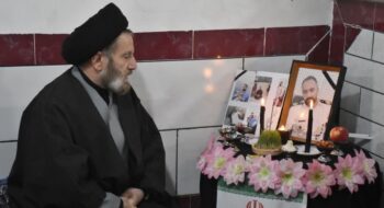 دیداربا خانواده شهیدان والامقام «ناصر شوکتی میر، شهیده دکتر مریم بخشی و شهیده مهناز سگوند» توسط نماینده ولی فقیه در استان لرستان و امام جمعه خرم آباد