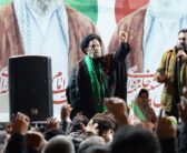 اجتماع باشکوه عزاداران امام شهید و بیعت با آیت الله سید مجتبی خامنه ای مدظله العالی در جایگاه میدان امام خمینی (ره) با حضور نماینده ولی فقیه در استان لرستان و امام جمعه خرم آباد