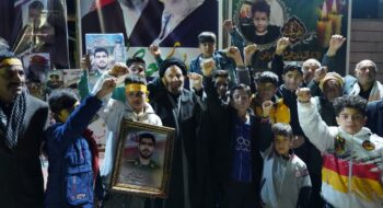 اجتماع عشایر عزادار امام شهید و مراسم بیعت با سومین رهبر انقلاب اسلامی در روستای انگز از توابع شهرستان خرم آباد نماینده ولی‌فقیه در استان لرستان و امام جمعه خرم‌آباد